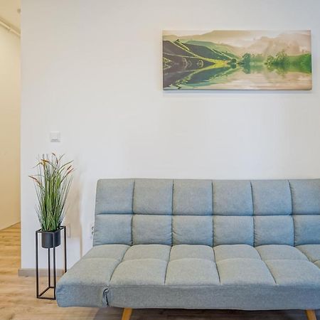 Bright Apartments Moments Away From Herastrau Park, Mall And Metro Bucureşti Eksteriør bilde