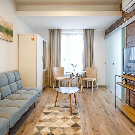 Bright Apartments Moments Away From Herastrau Park, Mall And Metro Bucureşti Eksteriør bilde