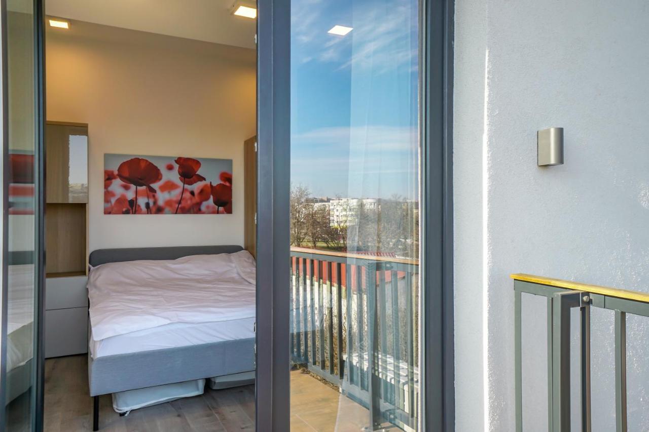 Bright Apartments Moments Away From Herastrau Park, Mall And Metro Bucureşti Eksteriør bilde