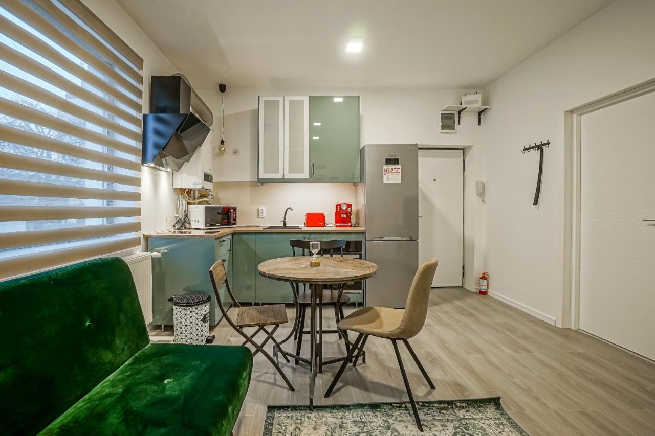 Bright Apartments Moments Away From Herastrau Park, Mall And Metro Bucureşti Eksteriør bilde