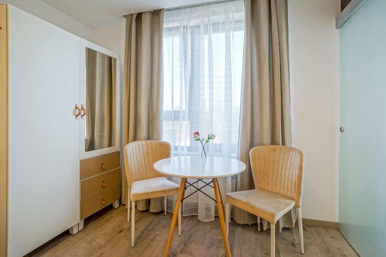 Bright Apartments Moments Away From Herastrau Park, Mall And Metro Bucureşti Eksteriør bilde