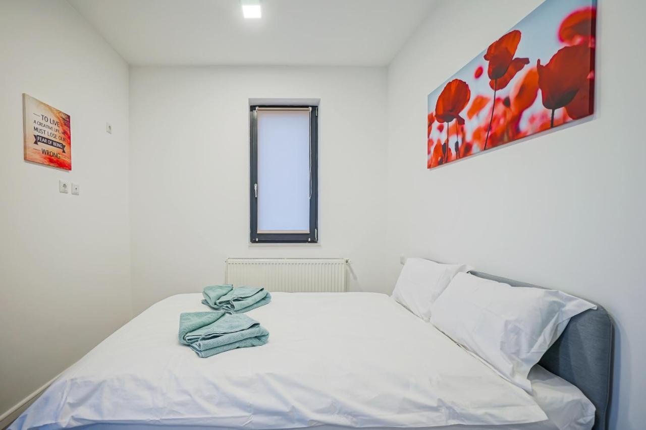Bright Apartments Moments Away From Herastrau Park, Mall And Metro Bucureşti Eksteriør bilde
